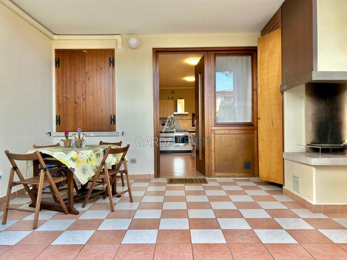 Perla Apartment - 3 Piscine E Un Bar - Desenzano Десенцано дел Гарда Екстериор снимка